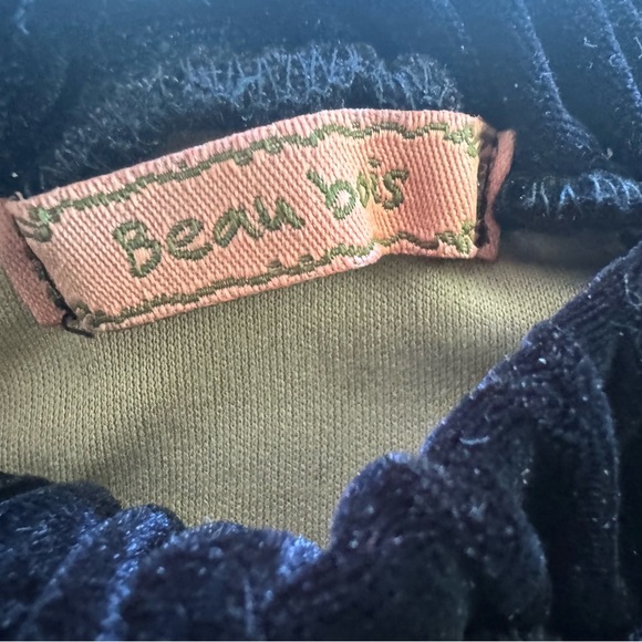 Beau Bois Blouse with Lace and Velvet, size small - Picture 5 of 5